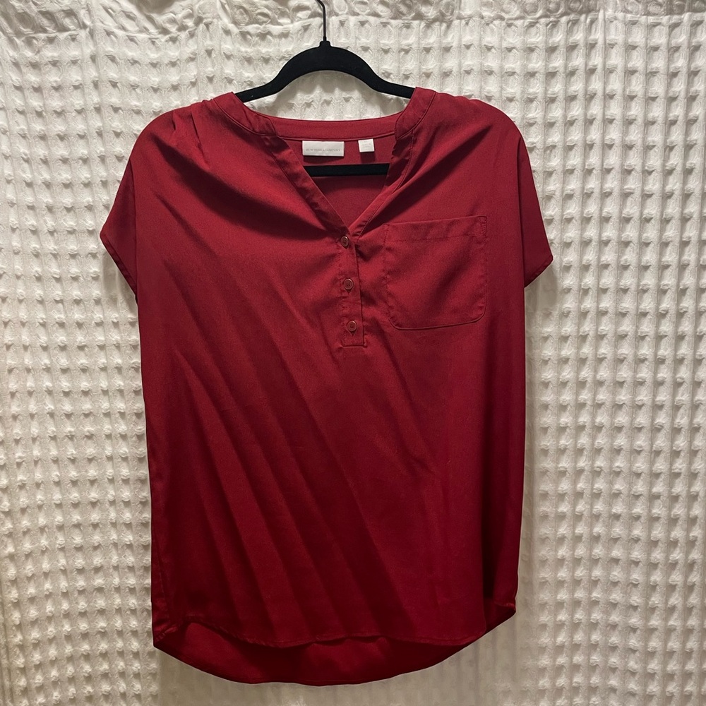 New York & Company Maroon Short Sleeve Blouse